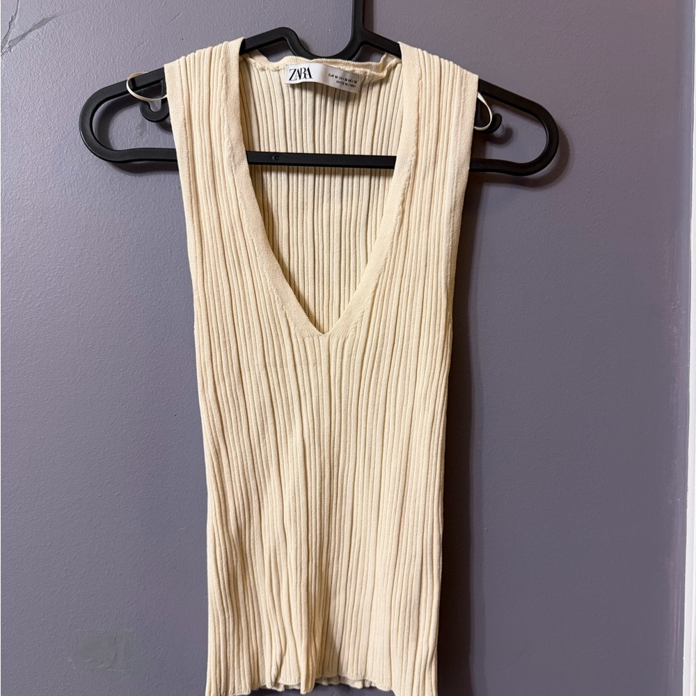 Zara Beige Ribbed V-Neck Tank Top - Size M